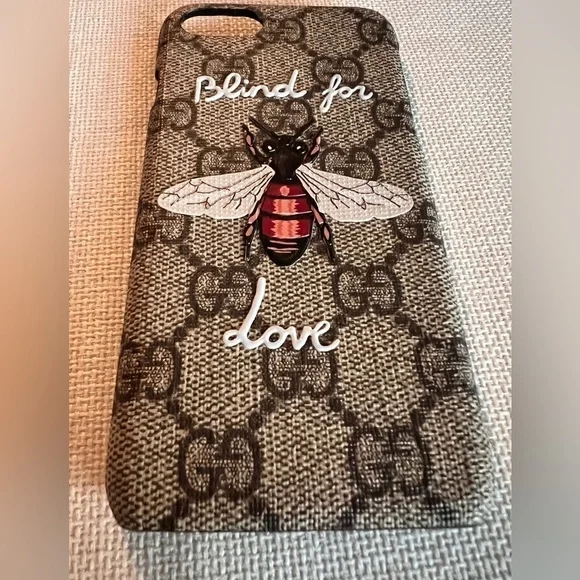 Gucci iPhone 7/8 Phone Case GG Blind For Love Bee Brown NIB - Picture 10 of 13